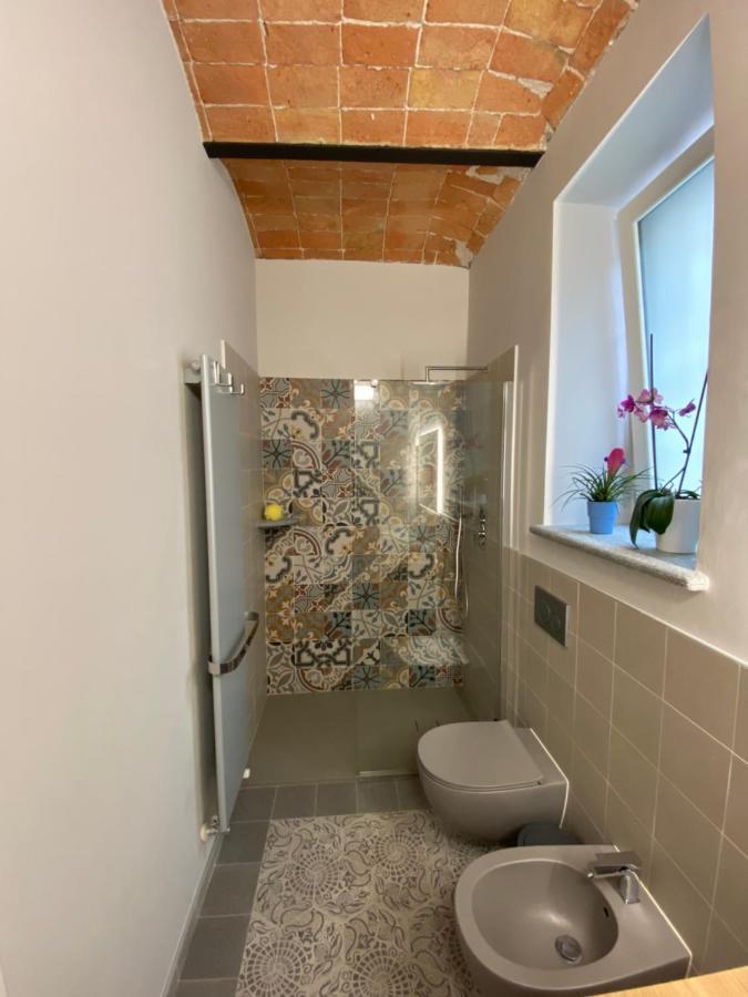 Ferienwohnung Sotto La Torre Costigliole d'Asti Exterior foto