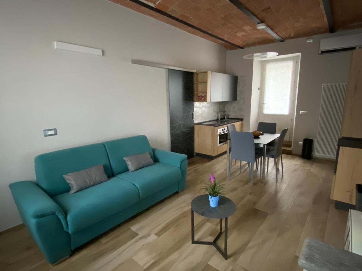 Ferienwohnung Sotto La Torre Costigliole d'Asti Exterior foto